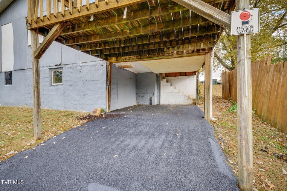 Photo #26: 1614 Burgie St 