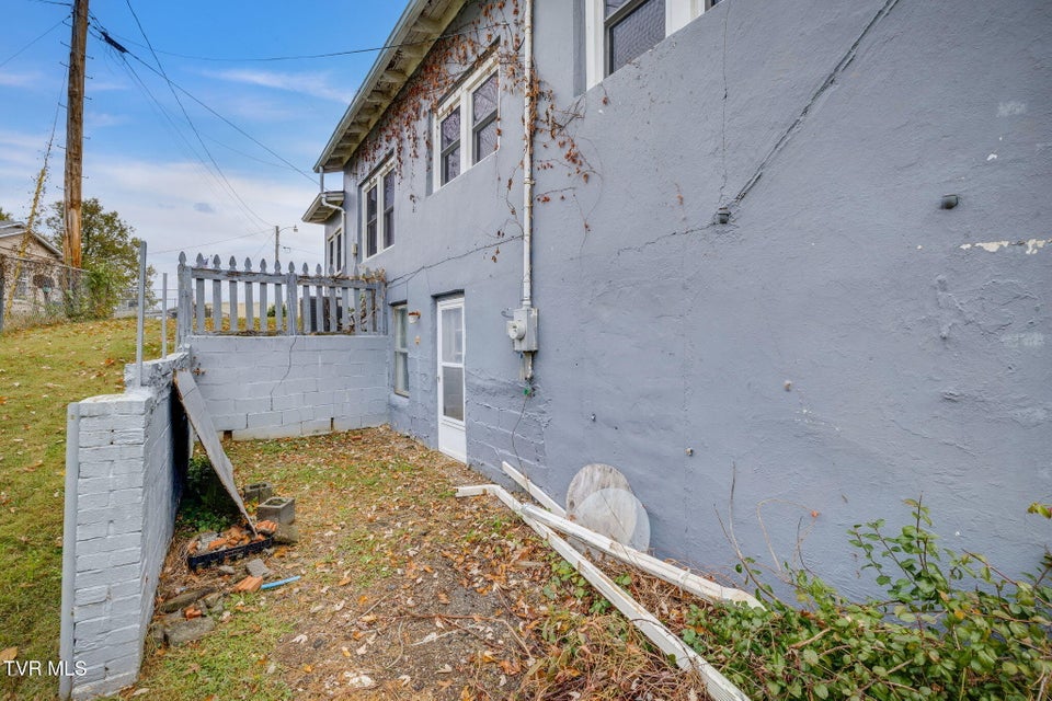 Photo #27: 1614 Burgie St 