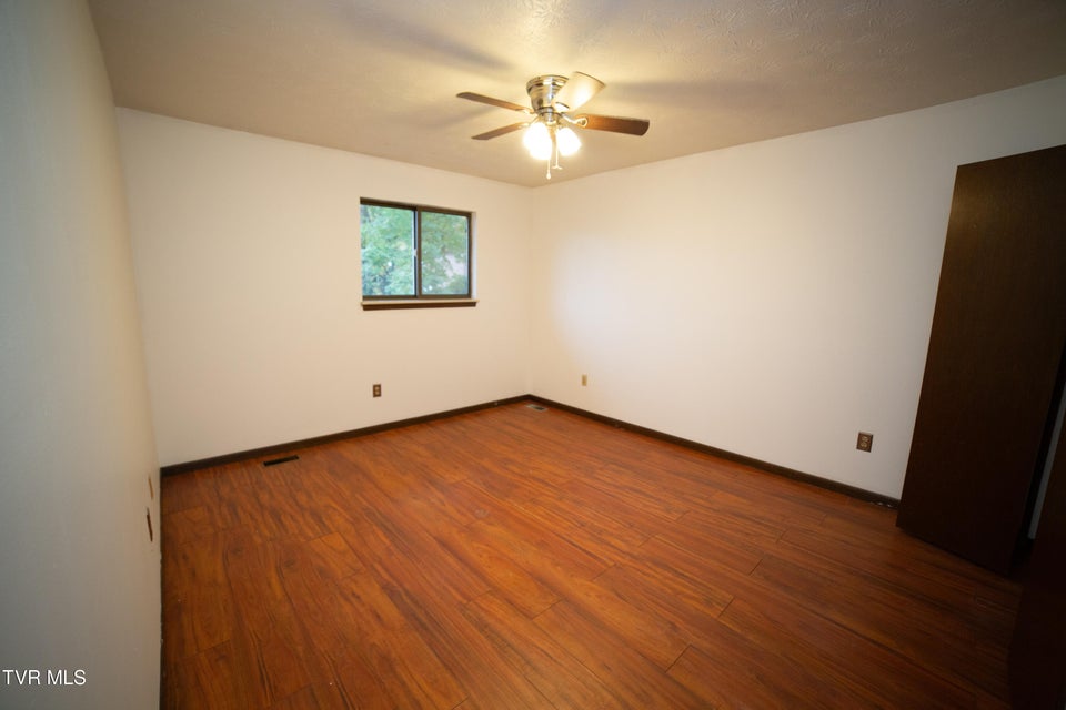 Photo #14: 421 Eastley Court