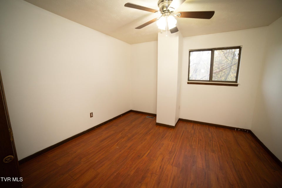 Photo #16: 421 Eastley Court