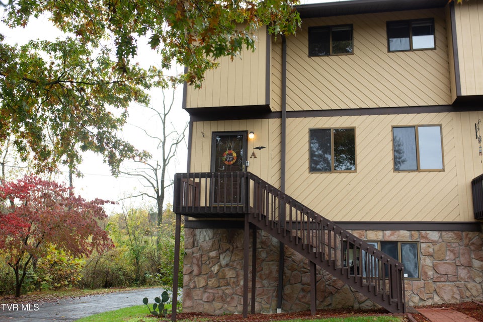 Photo #21: 421 Eastley Court