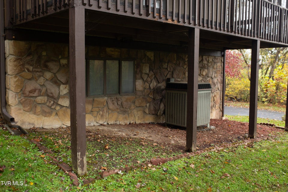 Photo #27: 421 Eastley Court