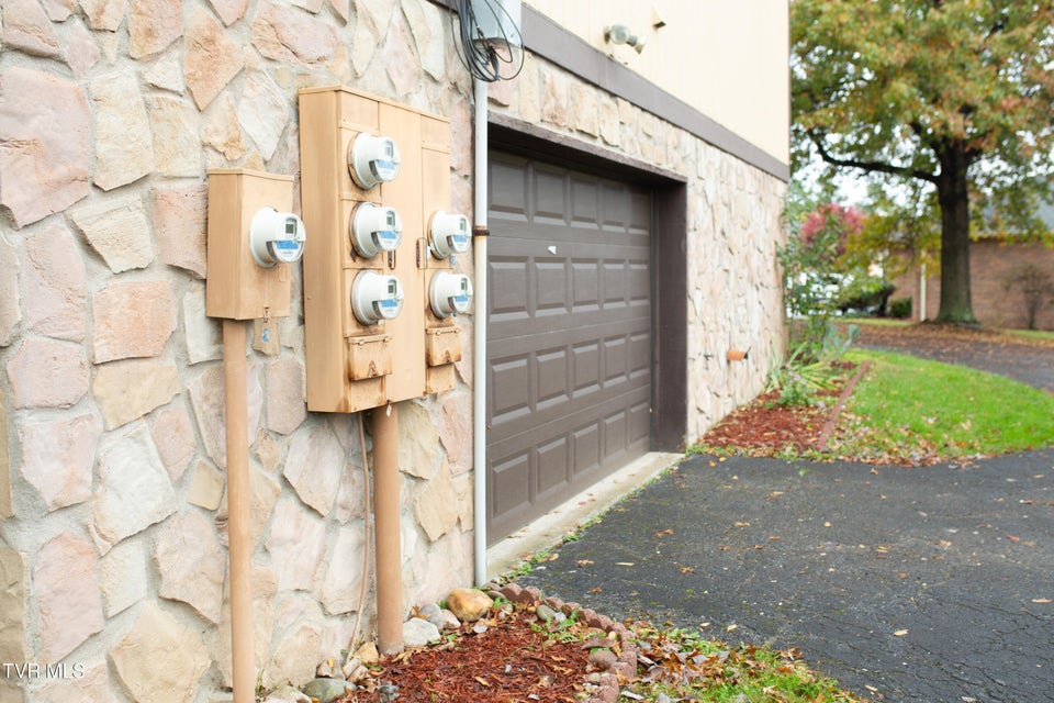 Photo #28: 421 Eastley Court