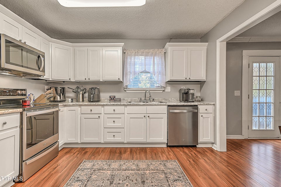 Photo #14: 128 Flint Street