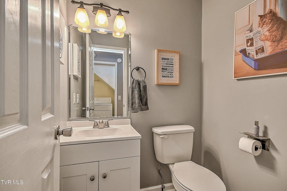 Photo #18: 128 Flint Street