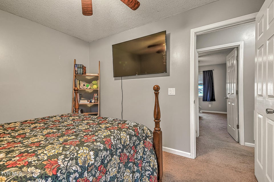 Photo #25: 128 Flint Street