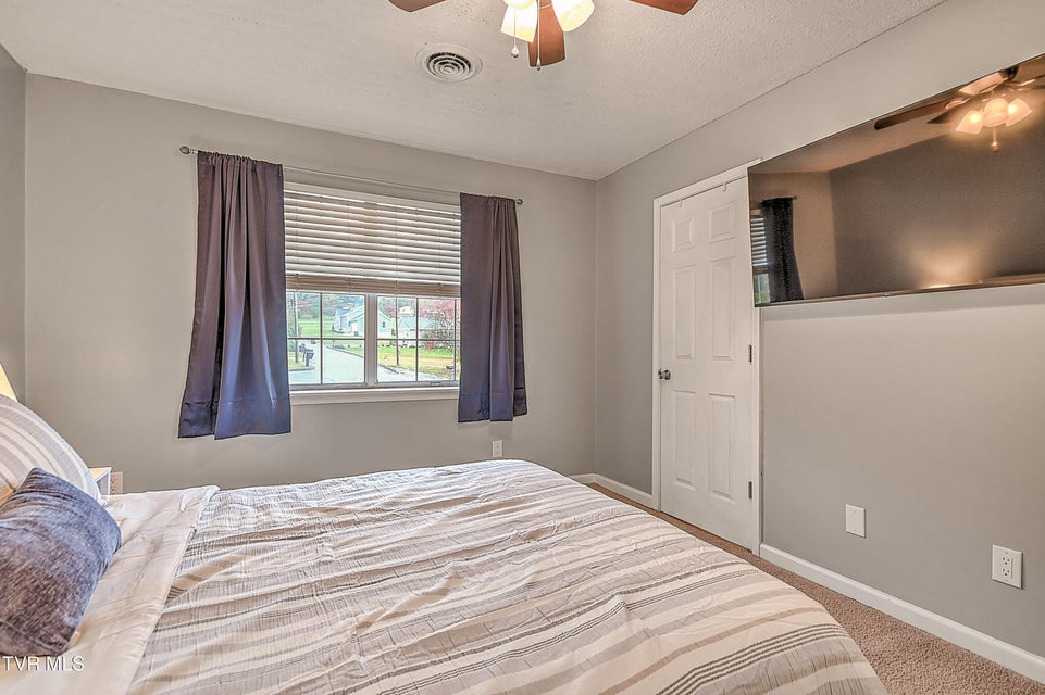 Photo #20: 128 Flint Street