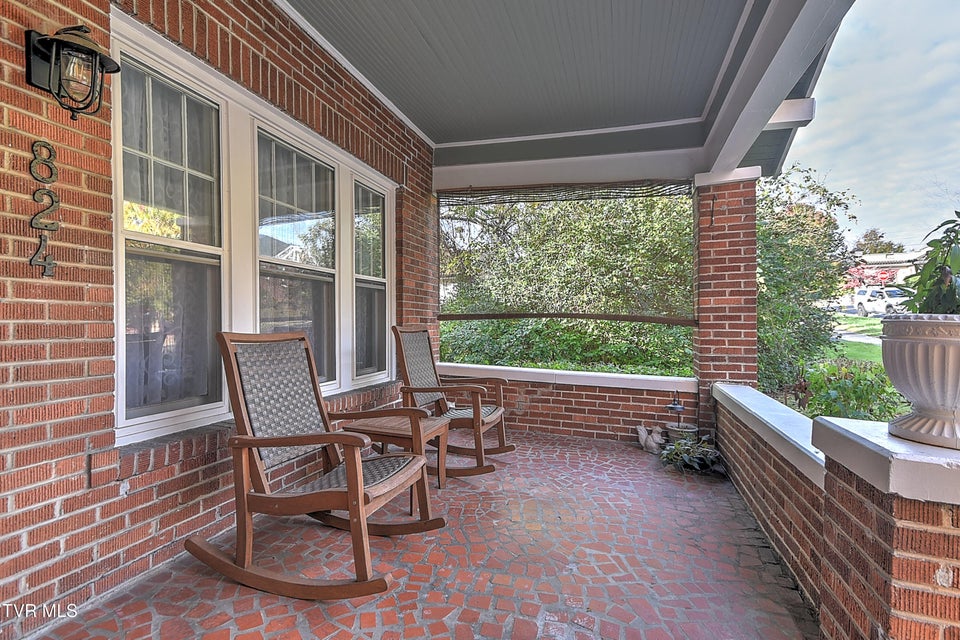 Photo #6: 824 Arlington Avenue