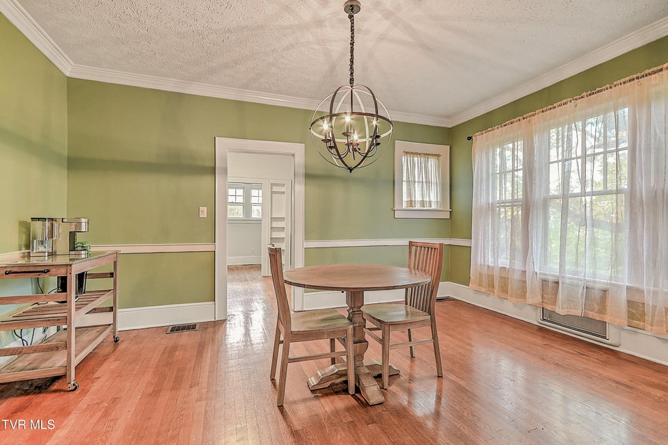 Photo #15: 824 Arlington Avenue