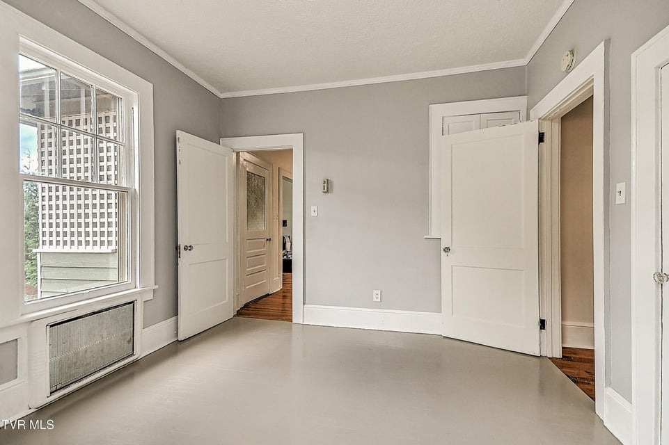 Photo #26: 824 Arlington Avenue