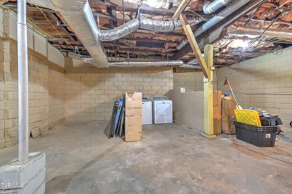 Photo #32: 824 Arlington Avenue