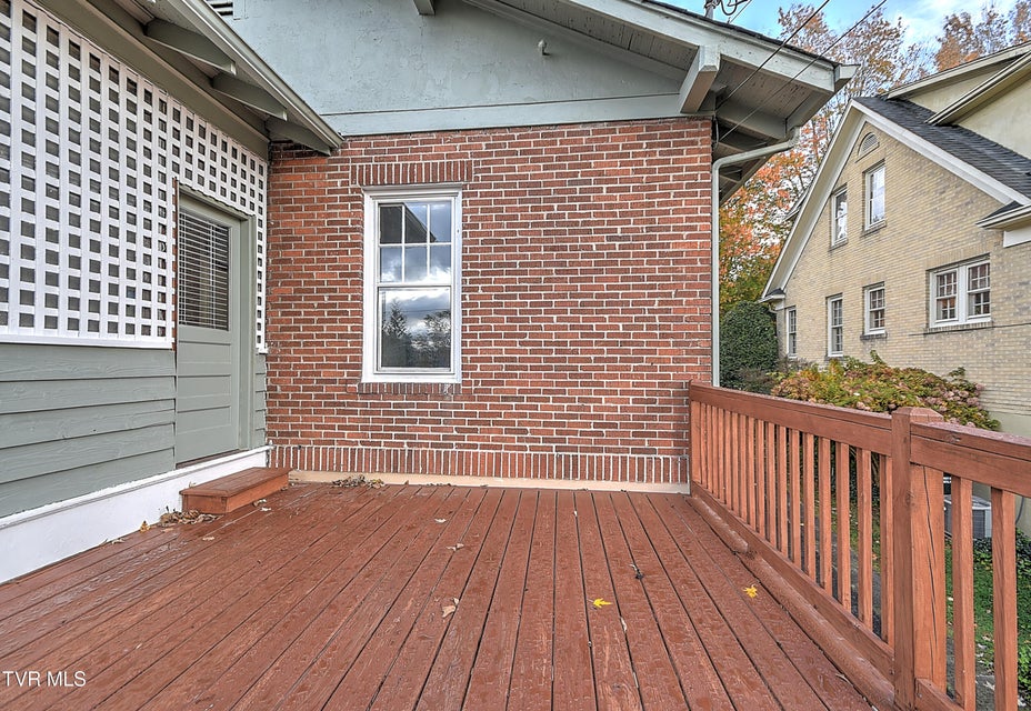 Photo #36: 824 Arlington Avenue