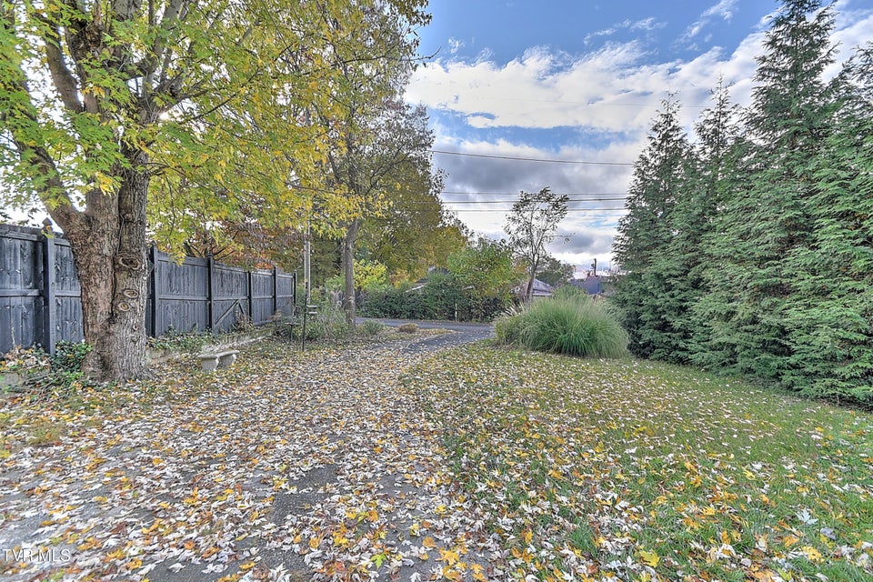 Photo #38: 824 Arlington Avenue