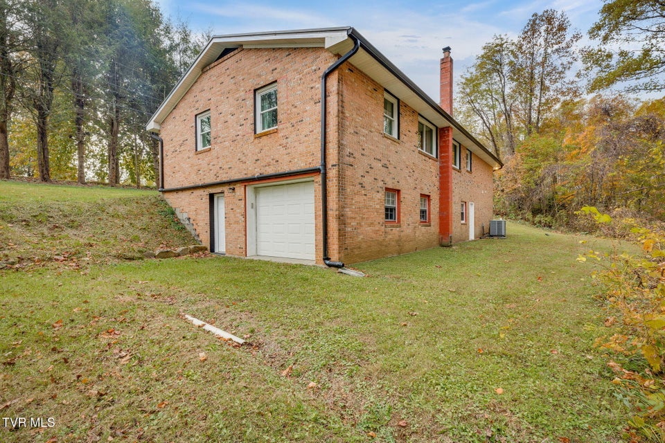 Photo #4: 1111 Copper Ridge Road