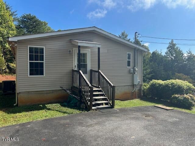 Photo #3: 111 Forester Lane