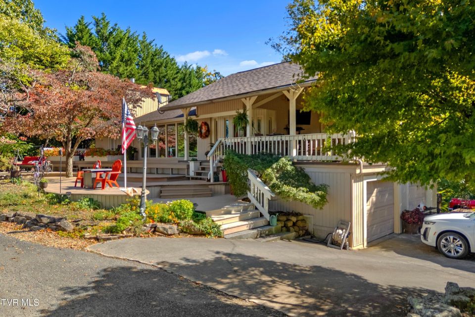 Photo #36: 1184 Mimosa Drive