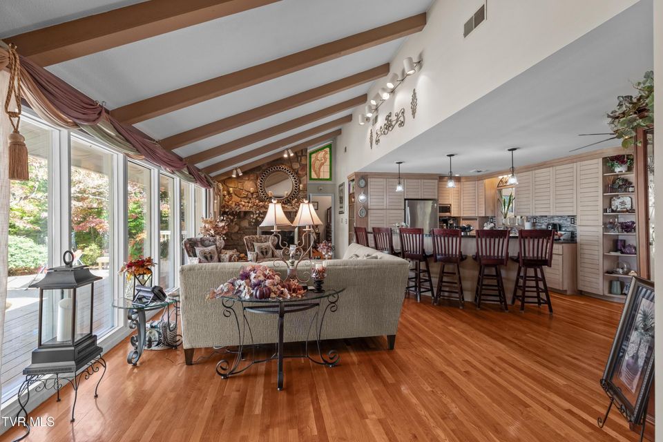 Photo #5: 1184 Mimosa Drive