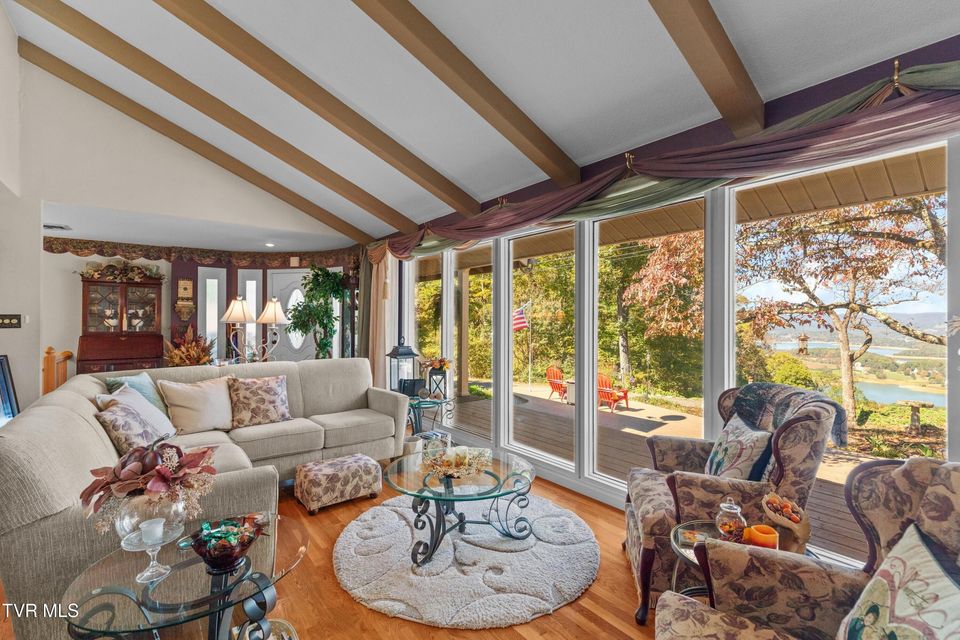 Photo #6: 1184 Mimosa Drive