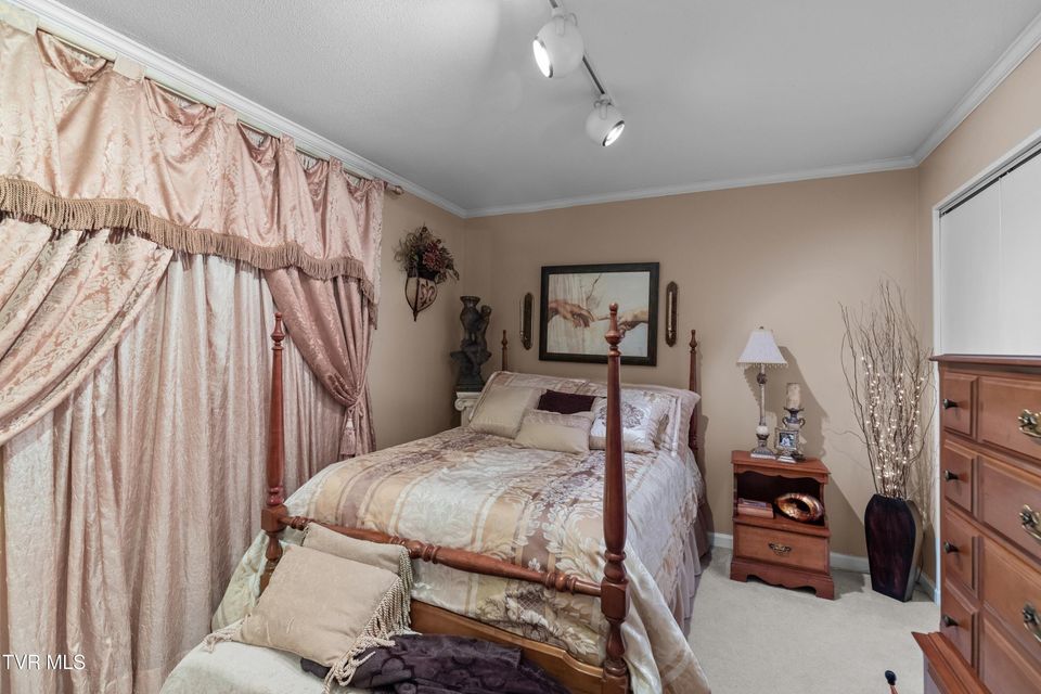 Photo #27: 1184 Mimosa Drive