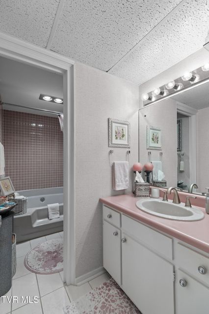 Photo #29: 1184 Mimosa Drive