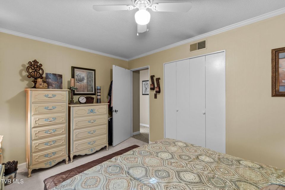 Photo #31: 1184 Mimosa Drive