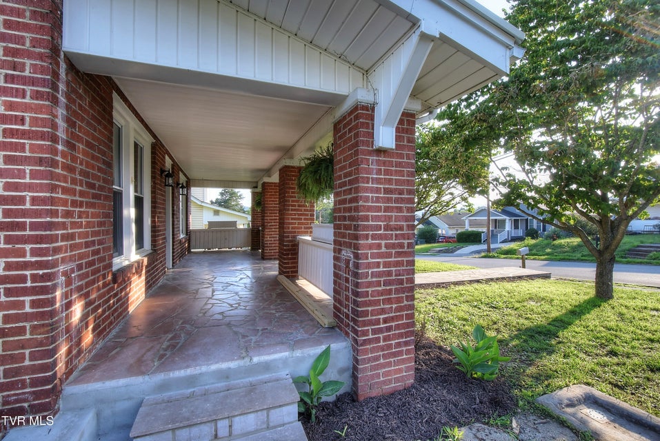 Photo #6: 511 Watauga Avenue