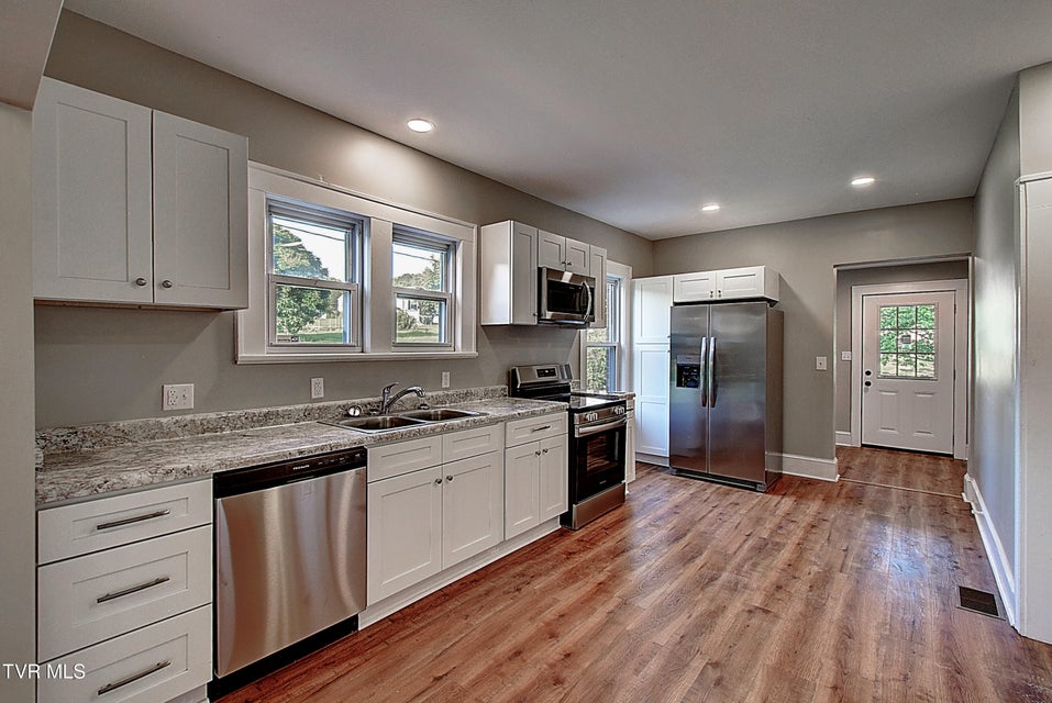 Photo #15: 511 Watauga Avenue