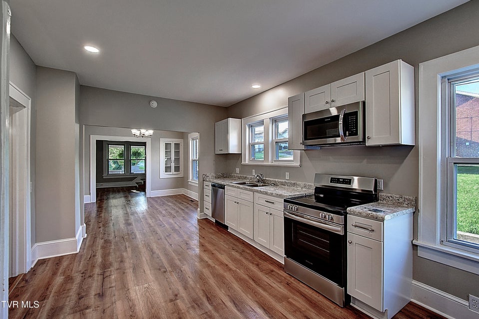 Photo #17: 511 Watauga Avenue