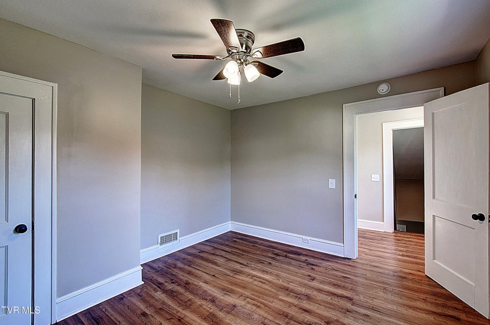 Photo #27: 511 Watauga Avenue