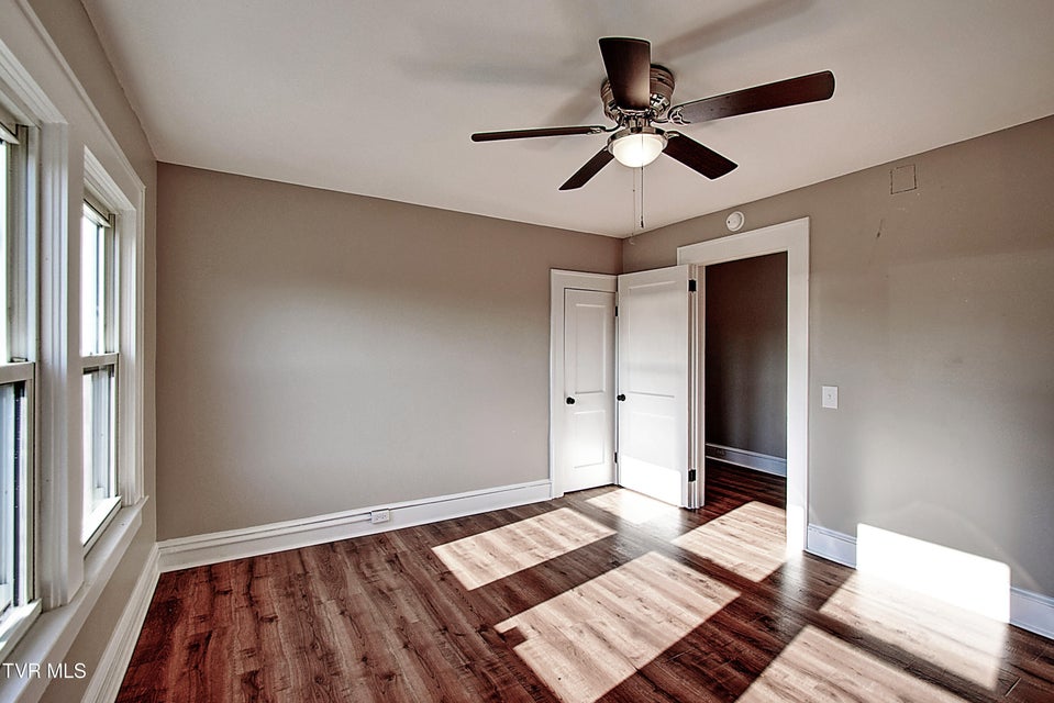 Photo #29: 511 Watauga Avenue