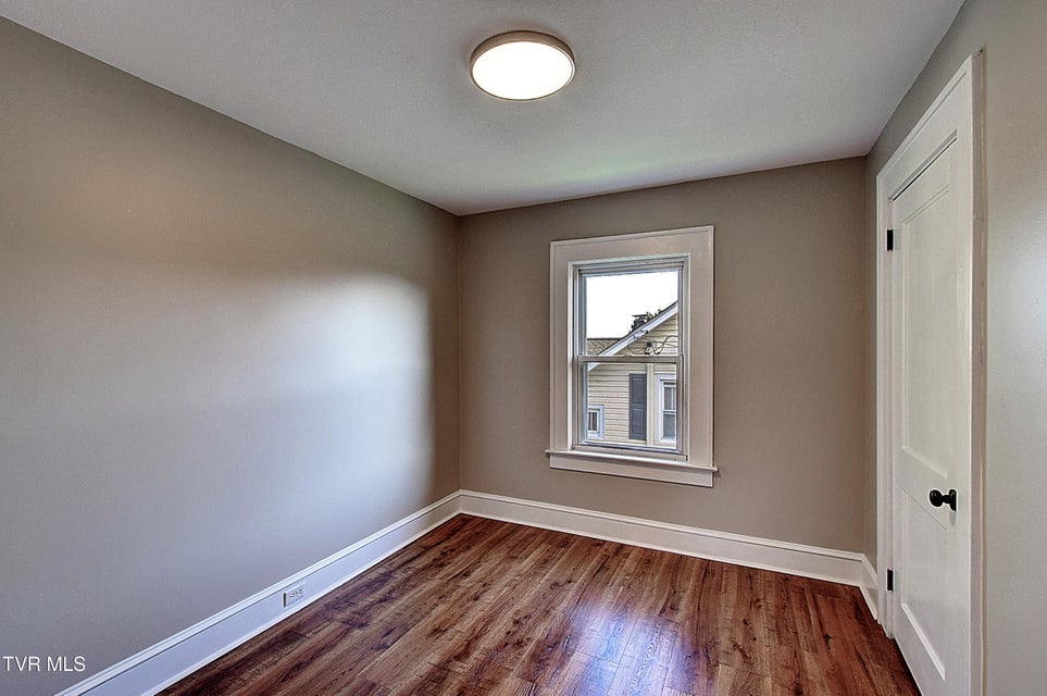 Photo #30: 511 Watauga Avenue