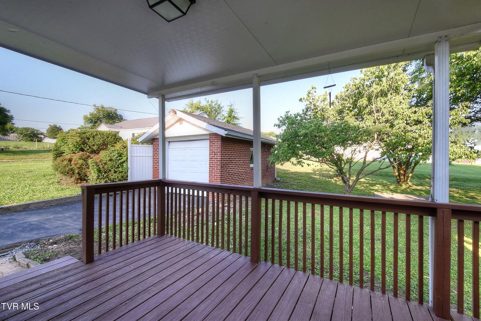 Photo #41: 511 Watauga Avenue