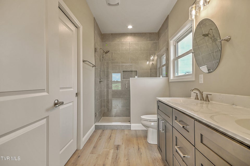 Photo #33: 234 East Ridges Drive