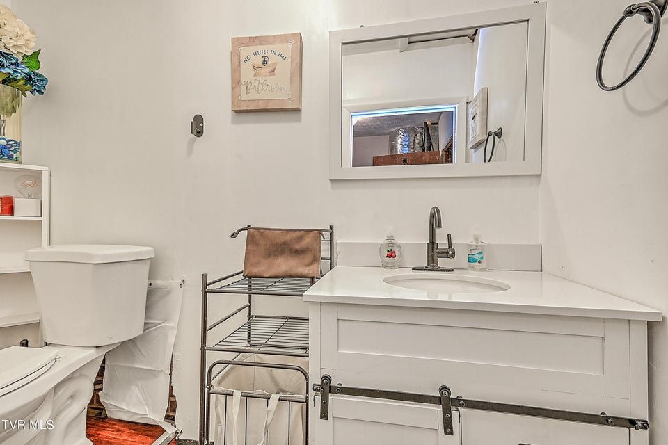 Photo #28: 624 Rogers Avenue