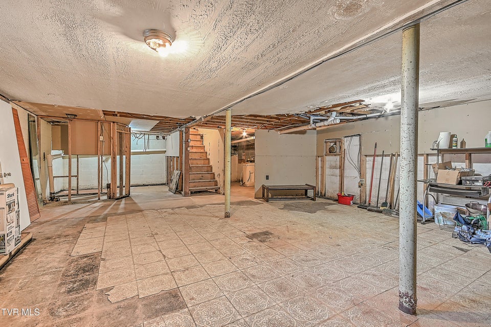 Photo #34: 624 Rogers Avenue