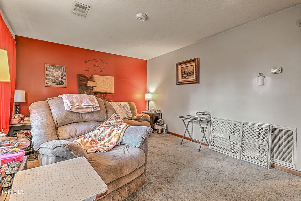 Photo #9: 624 Rogers Avenue