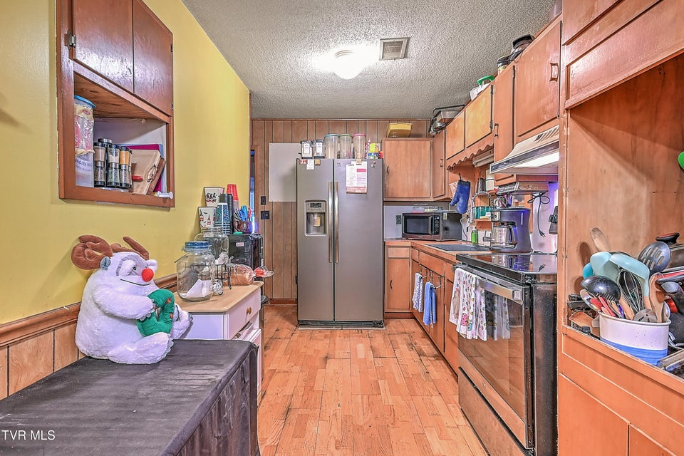 Photo #13: 624 Rogers Avenue