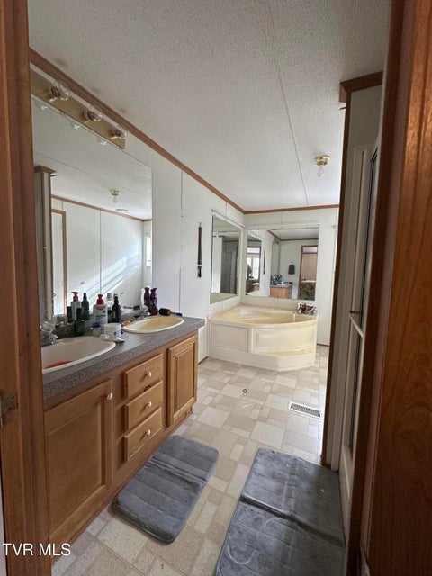 Photo #15: 3776 Delhart Road