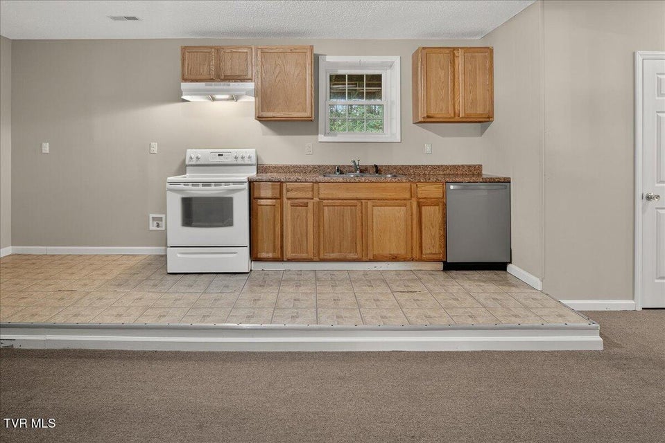 Photo #59: 1812 Boones Creek Road