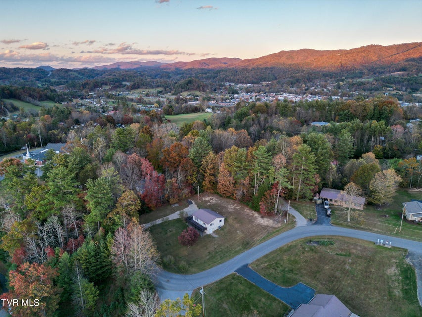 Photo #6: 353 Hemlock Street