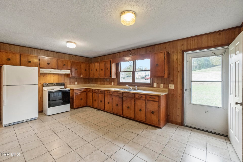 Photo #9: 2851 Highway 107 