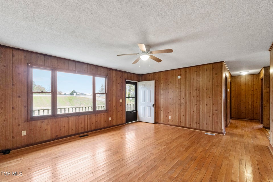 Photo #6: 2851 Highway 107 