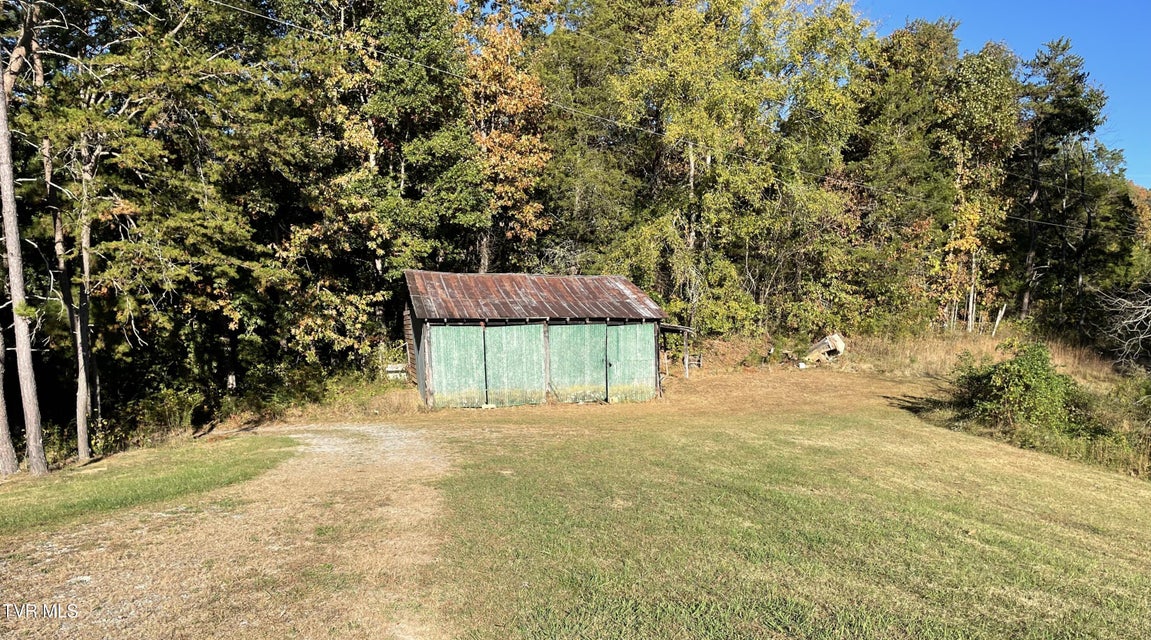 Photo #11: 2280 Westwood Road