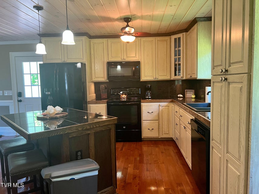 Photo #13: 353 Hemlock Street