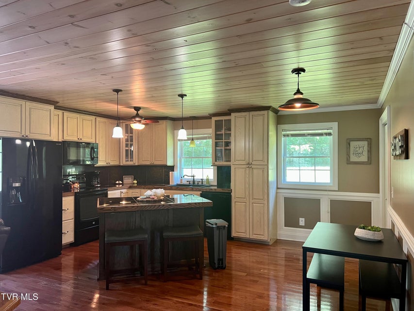 Photo #15: 353 Hemlock Street