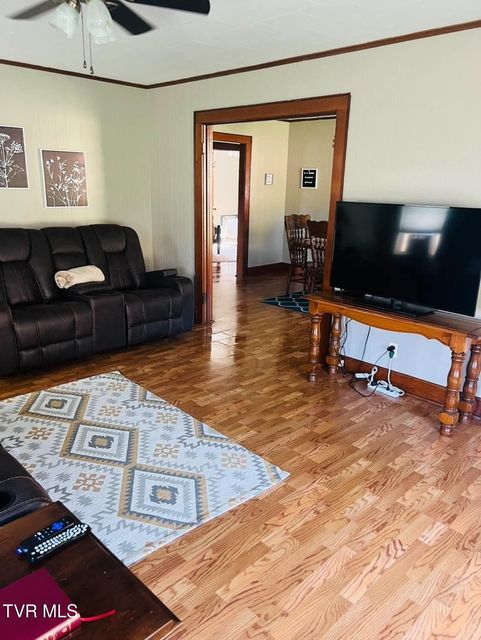 Photo #8: 800 Main Street