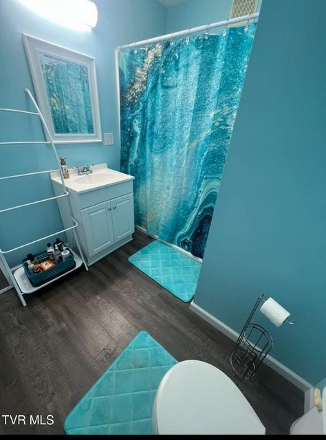 Photo #15: 800 Main Street