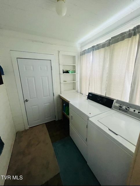 Photo #16: 800 Main Street