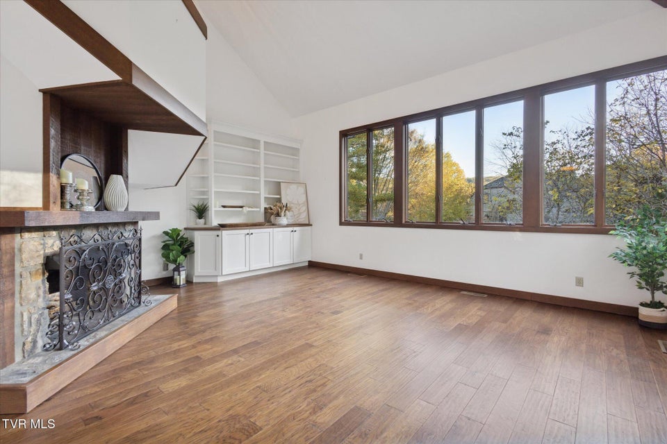 Photo #5: 137 Columbine Rd Road