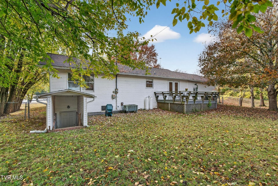 Photo #3: 825 Edgemont North Street